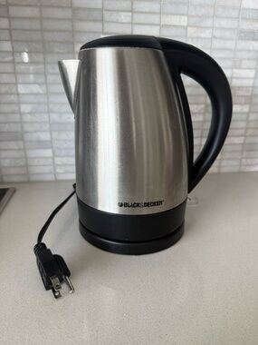 BLACK+DECKER Stainless Steel Electric Kettle 1.7L Stainless Steel Tea Kettle